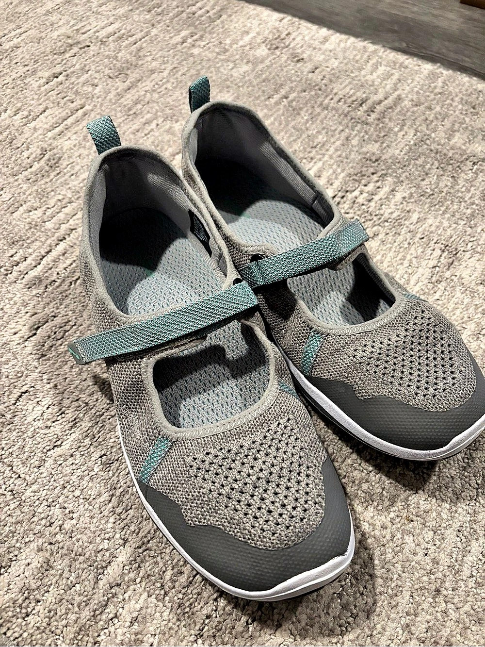 L.L bean Women's Gray Athletic Shoes US 9.5